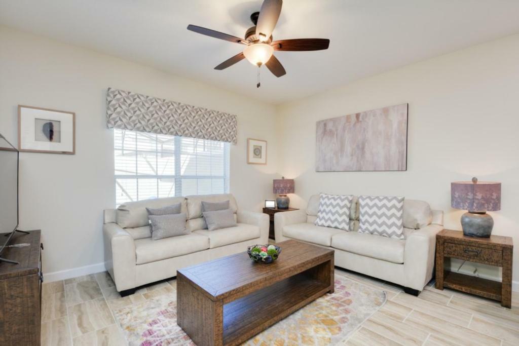 Pleasant House In Storey Lake Near Disney 키시미 외부 사진