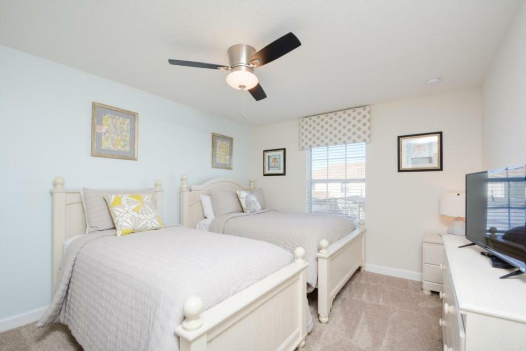 Pleasant House In Storey Lake Near Disney 키시미 외부 사진